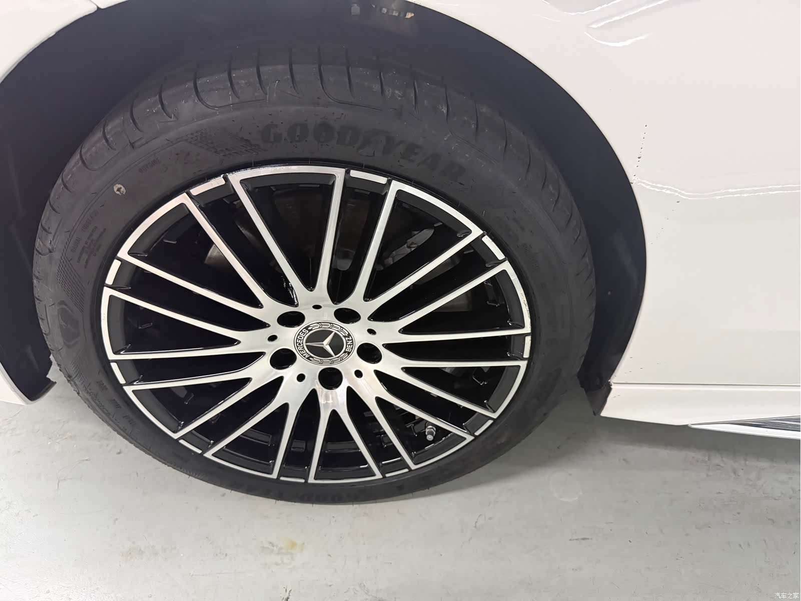 Mercedes-Benz C-Class, 2026 7