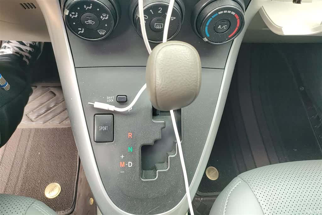 Toyota 180E, 2013 16