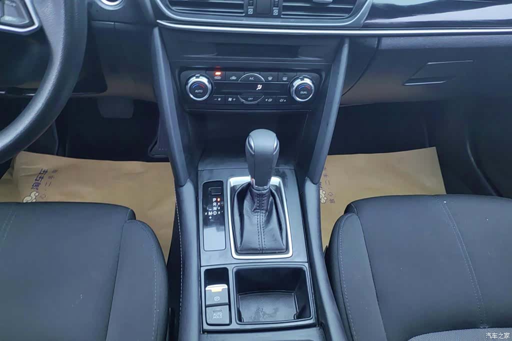 Mazda CX-4, 2023 16