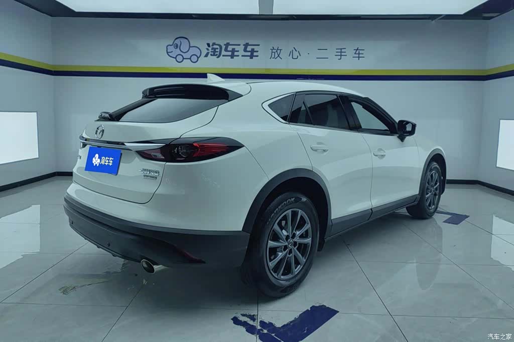 Mazda CX-4, 2023 3