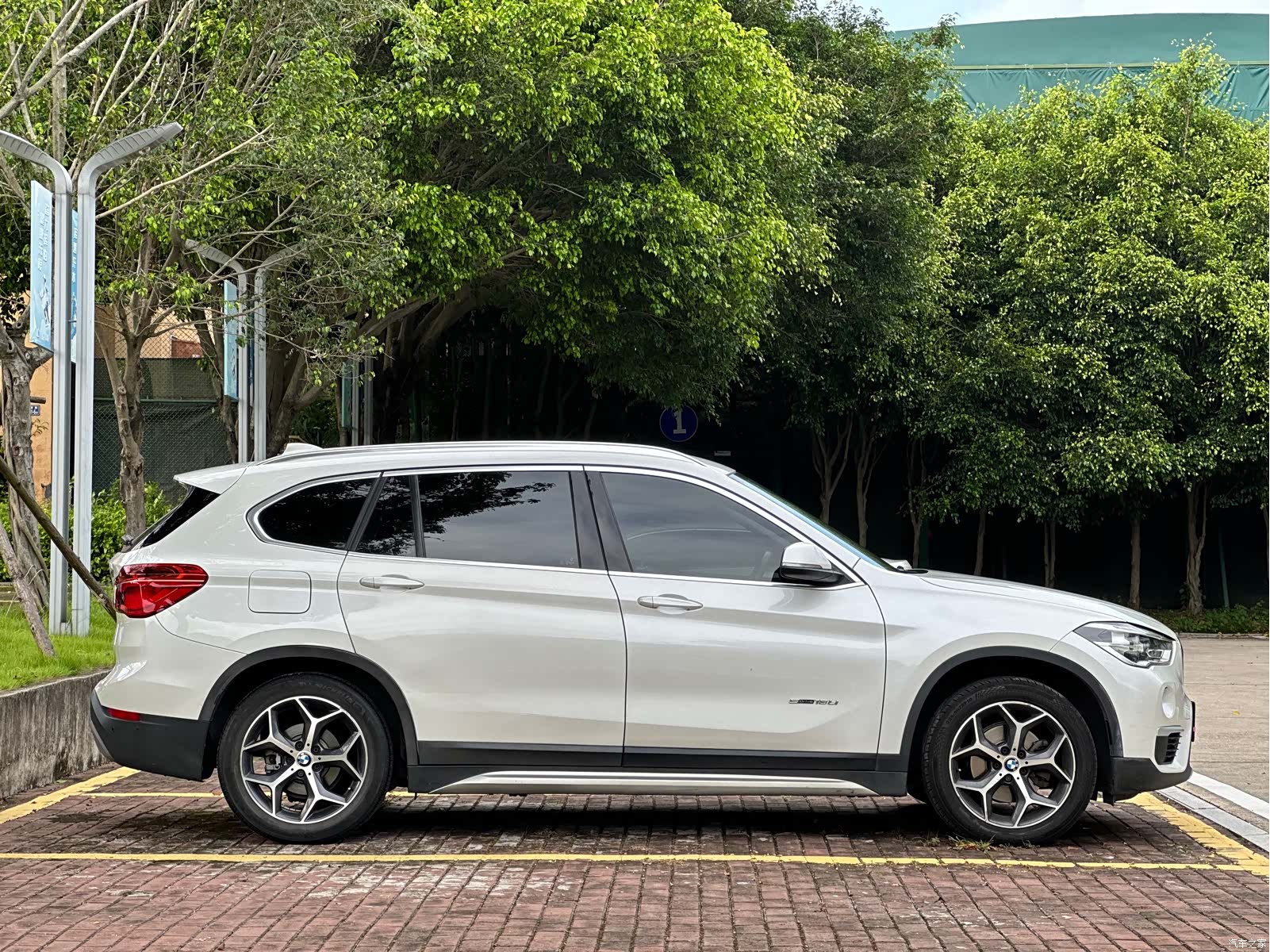 BMW X1, 2017 все фото