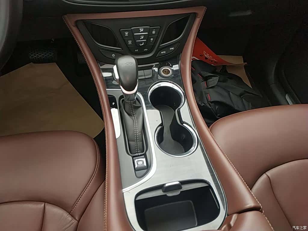 Buick Envision Plus, 2021 14