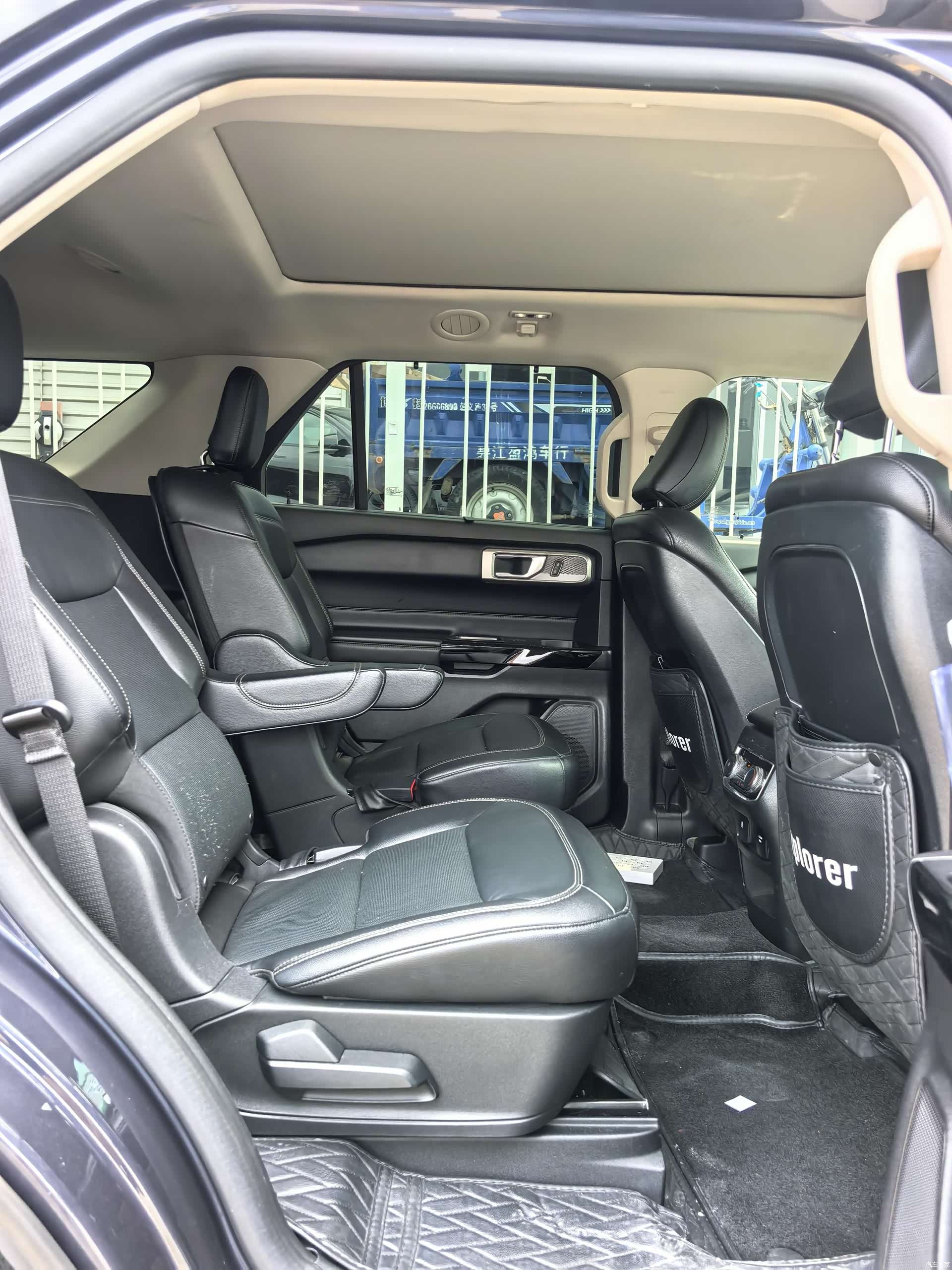 Ford Explorer, 2020 6