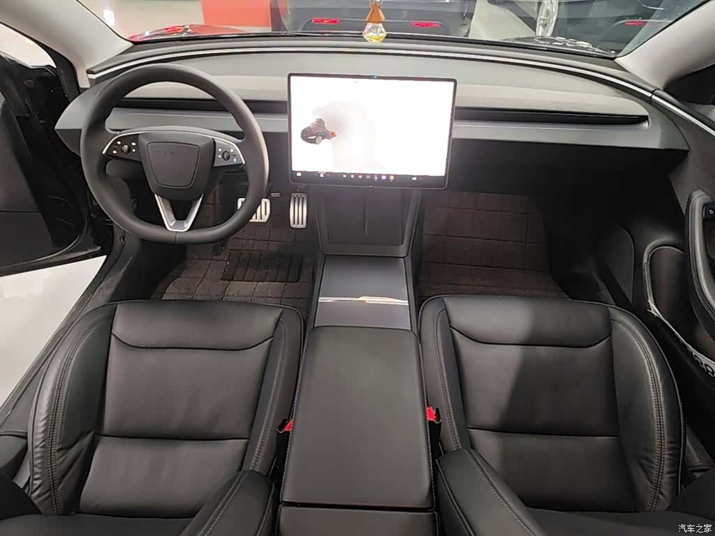 Tesla Model 3, 2024 10