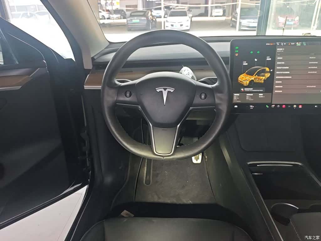 Tesla Model Y, 2021 11