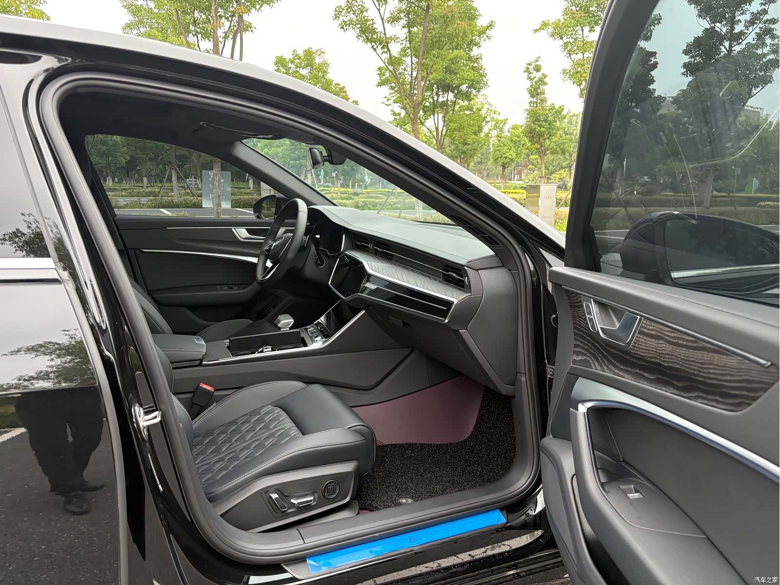 Audi A6L, 2026 12
