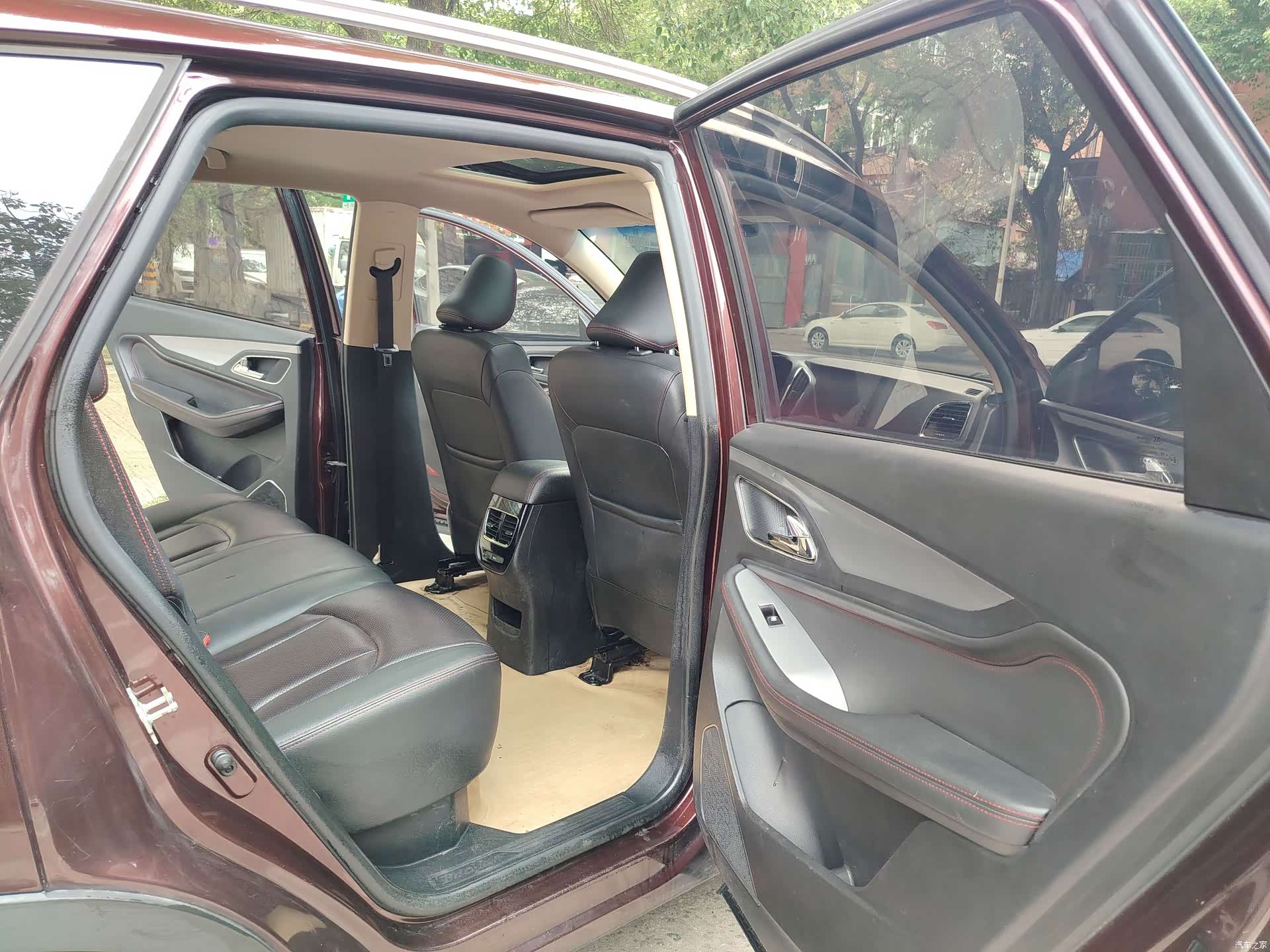 Wuling 560, 2017 7
