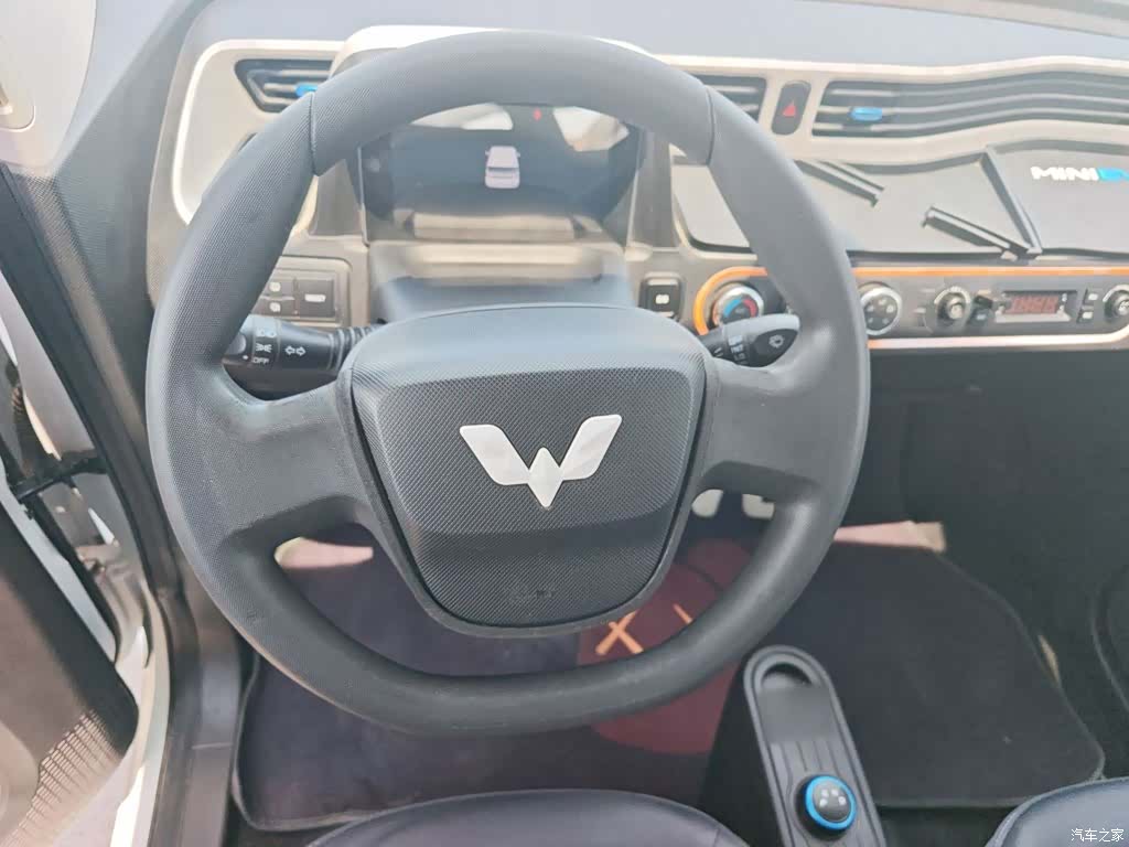 Wuling MINIEV, 2021 12