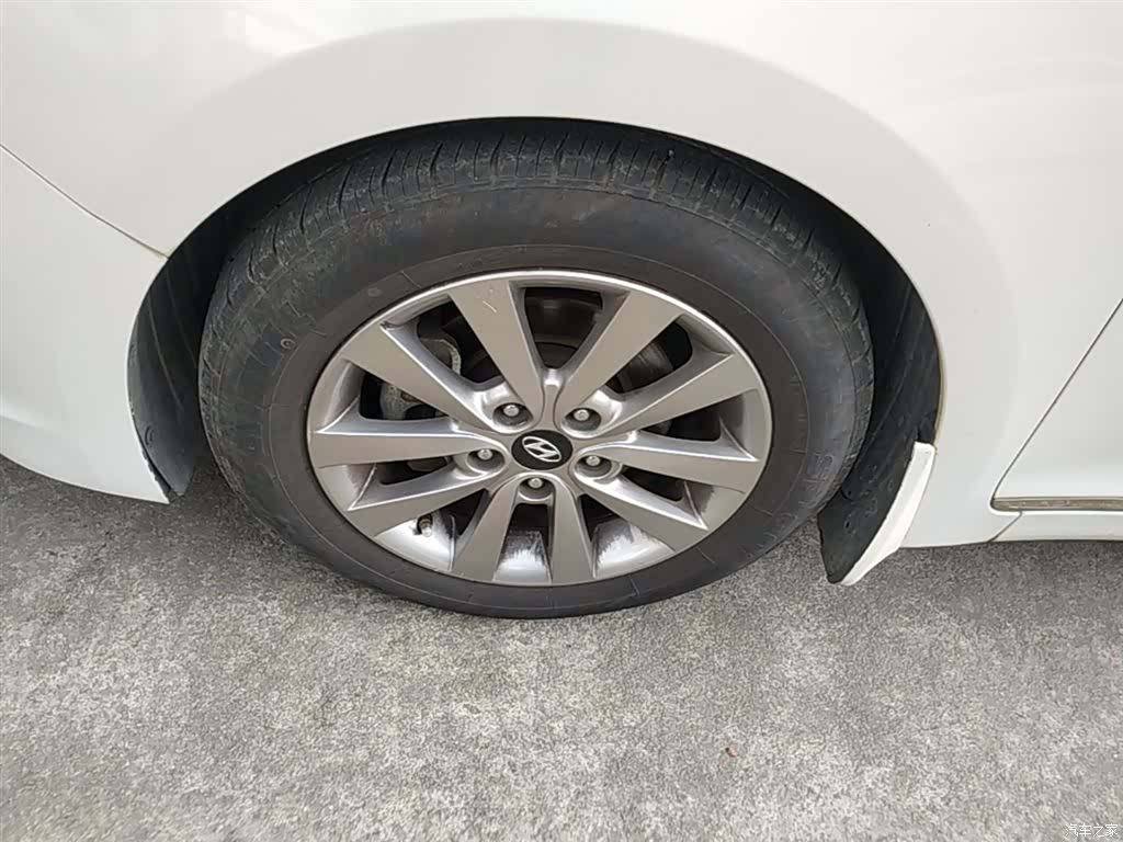 Hyundai GLS, 2016 23