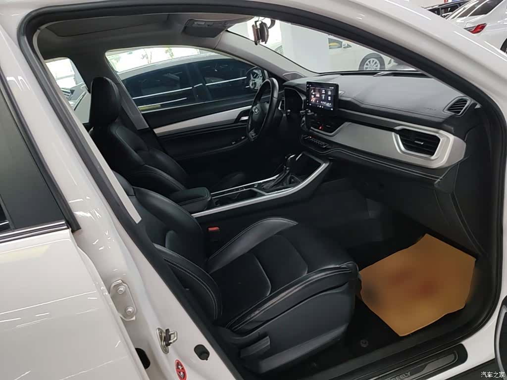 Geely X6, 2020 25