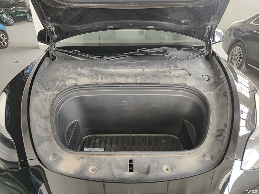 Tesla Model Y, 2021 20