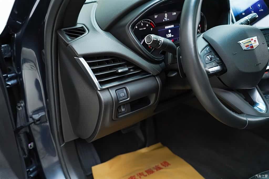 Cadillac CT5, 2022 7