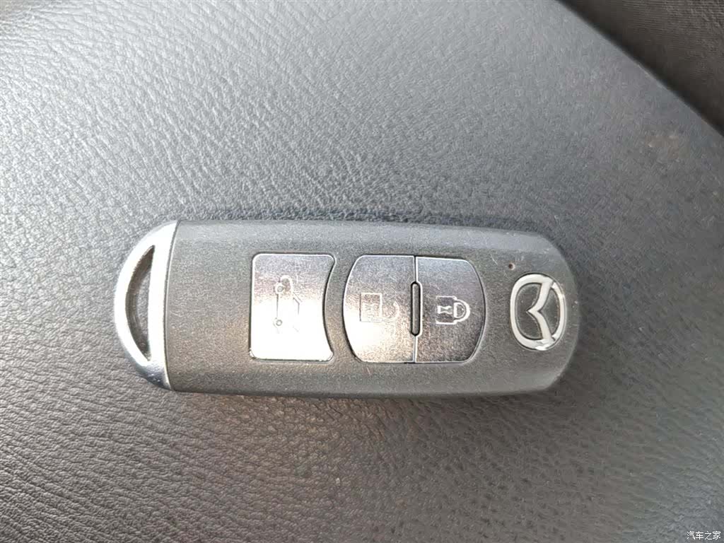 Mazda Mazda3, 2014 9