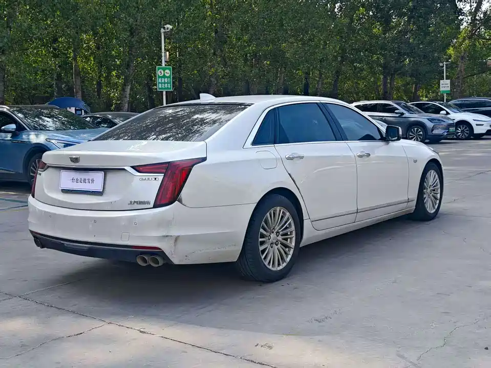 Cadillac CT6