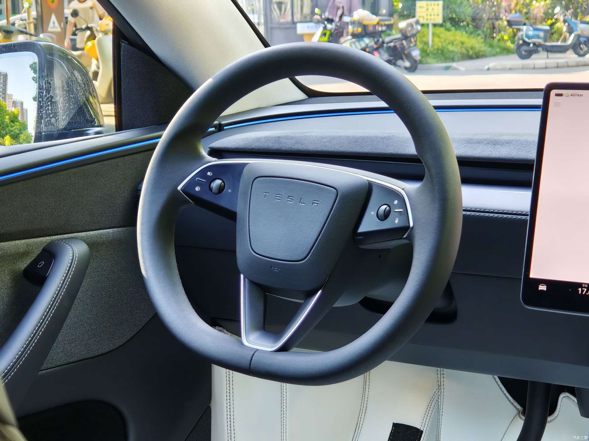 Tesla Model Y, 2025 все фото