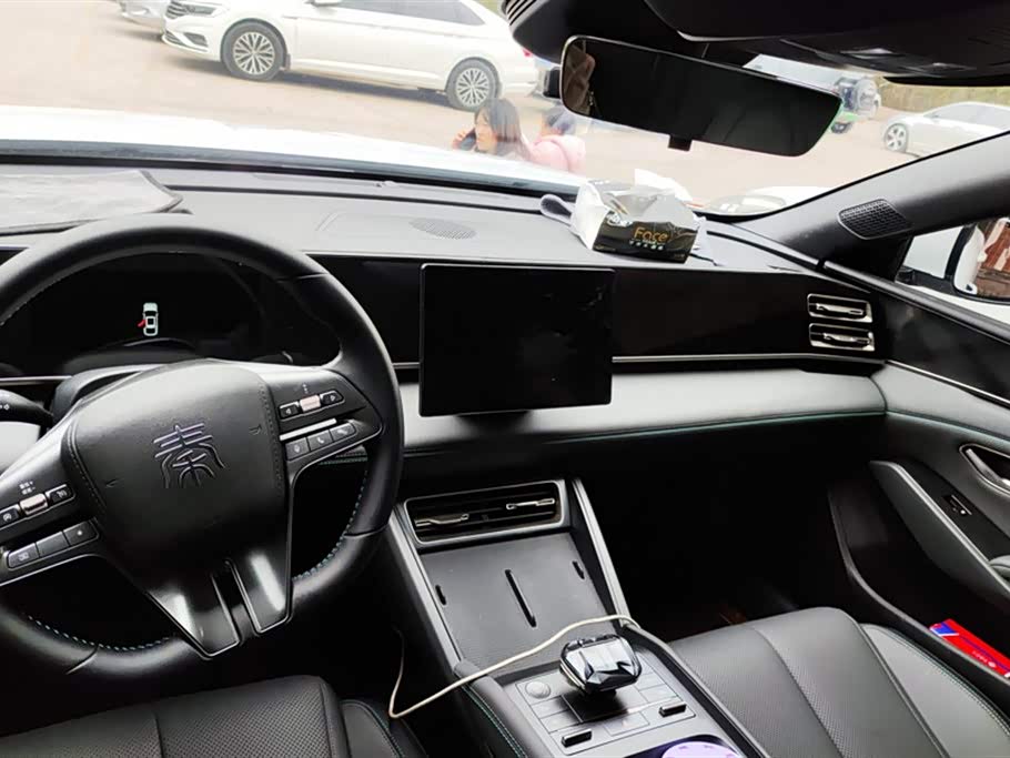 BYD Qin L