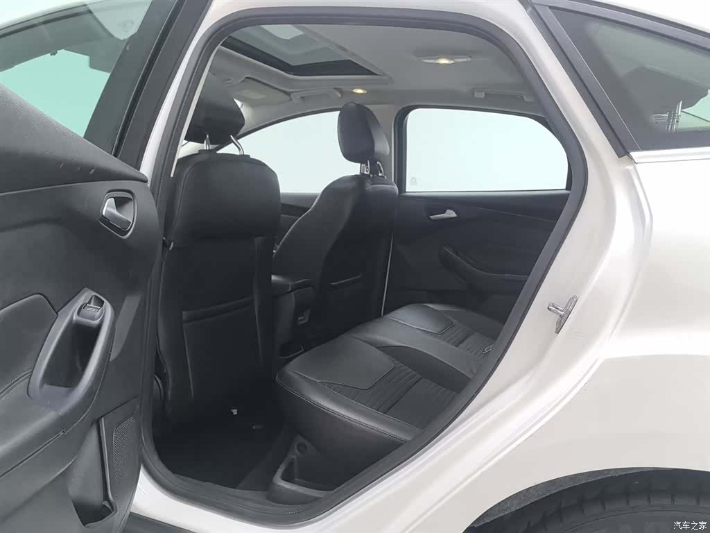 Ford Focus, 2016 15