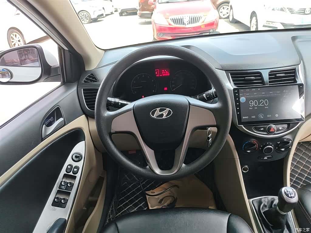 Hyundai GLS, 2016 11