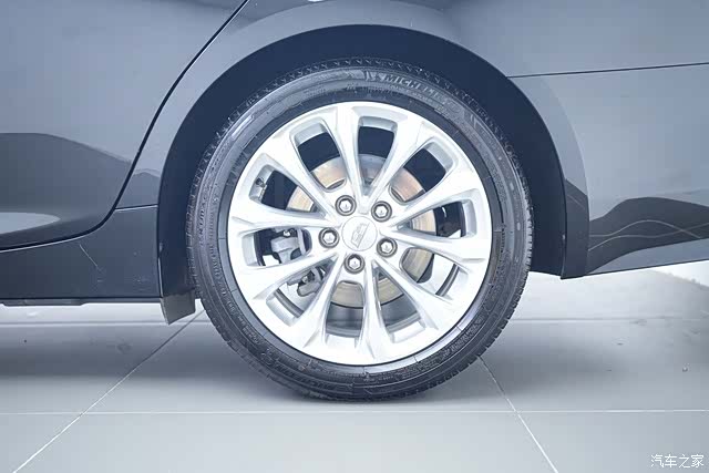 Cadillac CT5, 2023 13