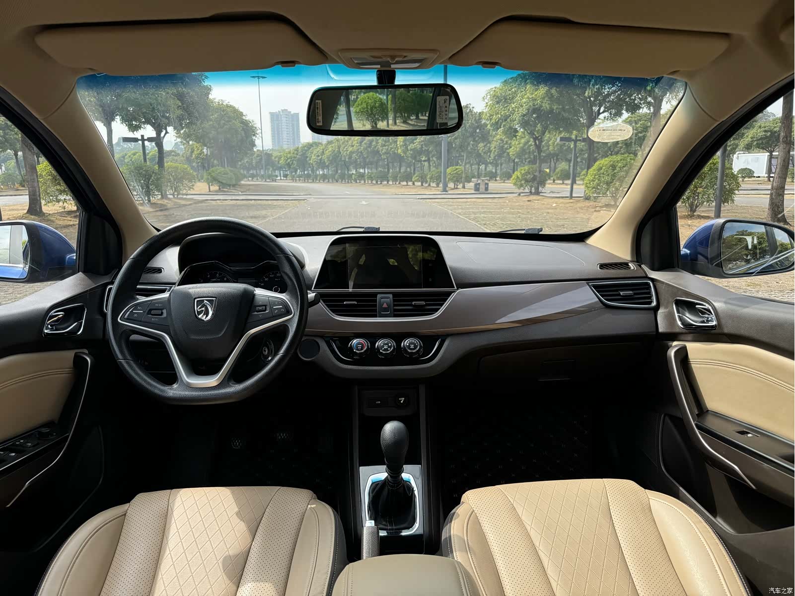 Wuling 310W, 2018 10
