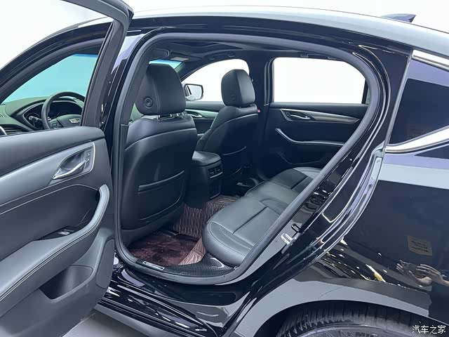 Cadillac CT5, 2023 11