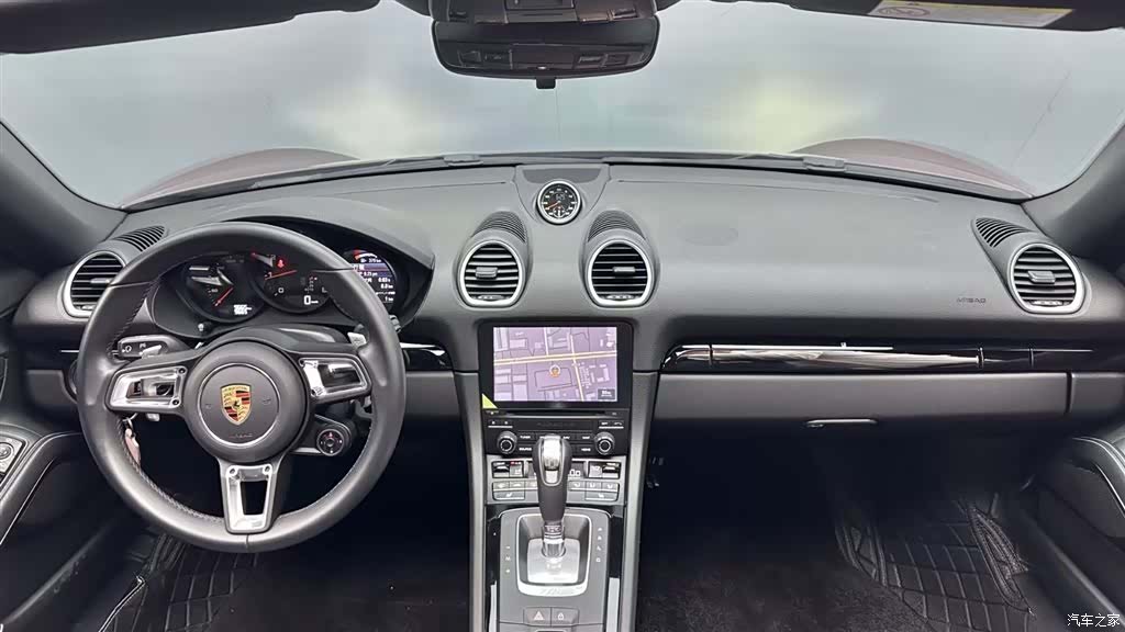Porsche Boxster, 2023 10