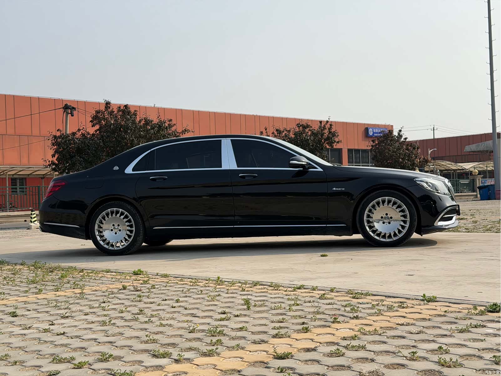 Maybach S-Class, 2020 3