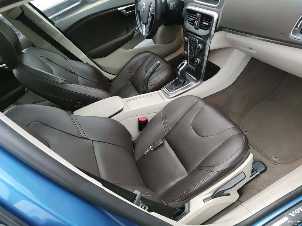 Volvo V40, 2016 20