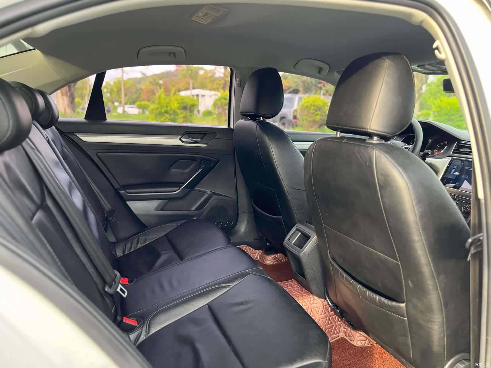 Volkswagen Lamando, 2016 14
