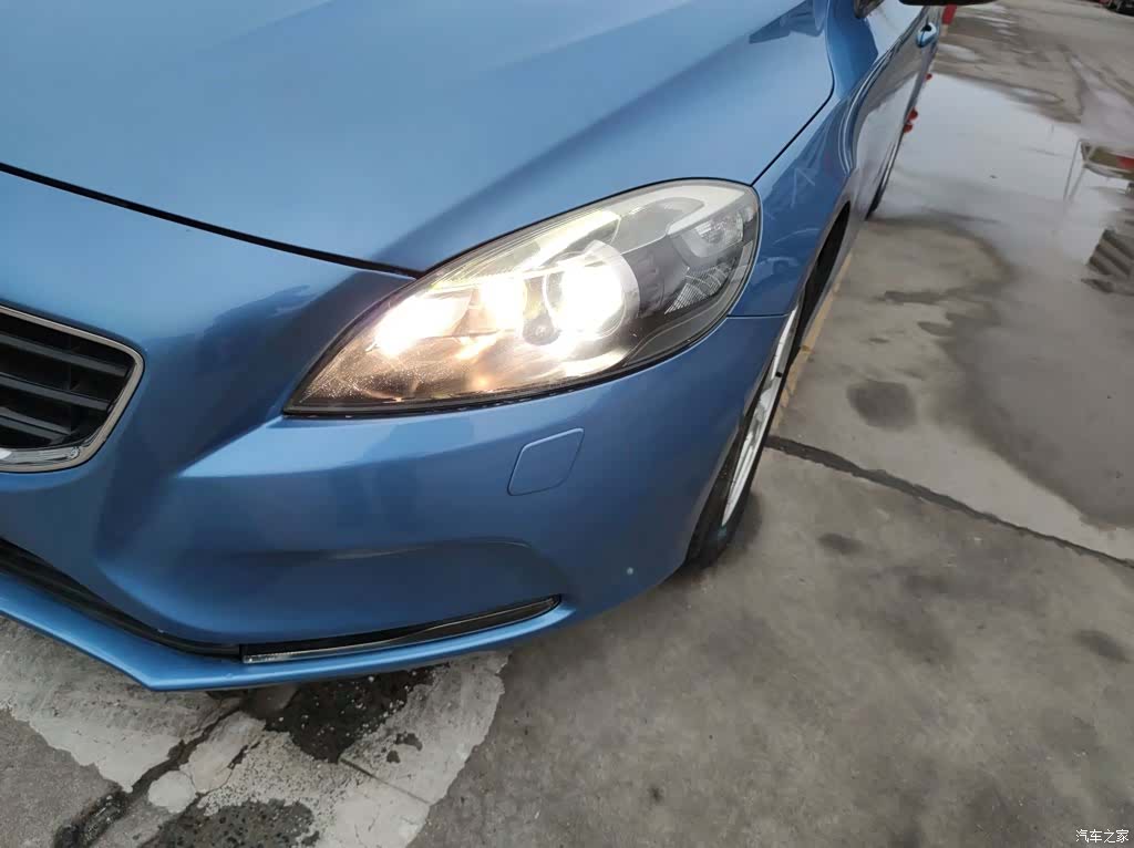 Volvo V40, 2016 18