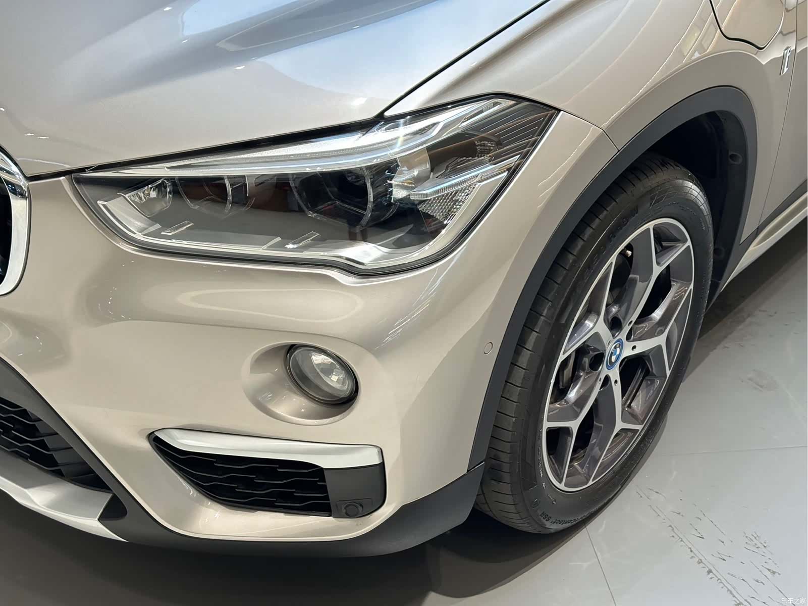 BMW X1, 2018 все фото