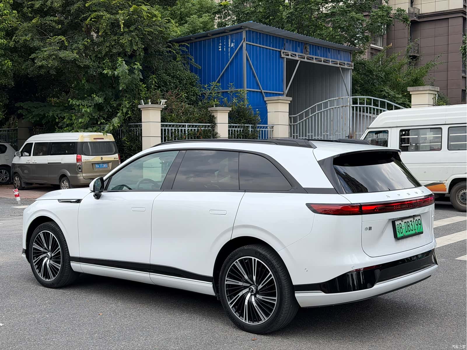 Xpeng G9, 2023 4
