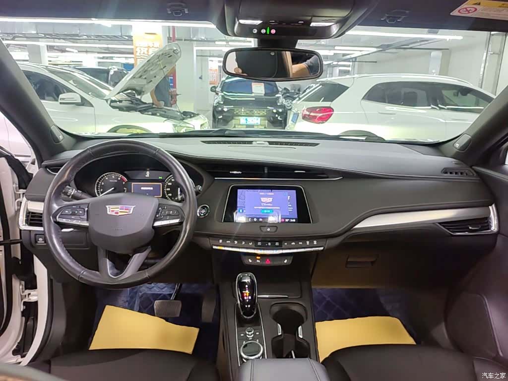 Cadillac XT4, 2021 10