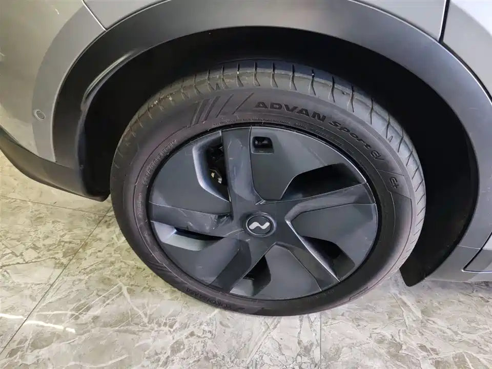 NIO L60 NIO L60