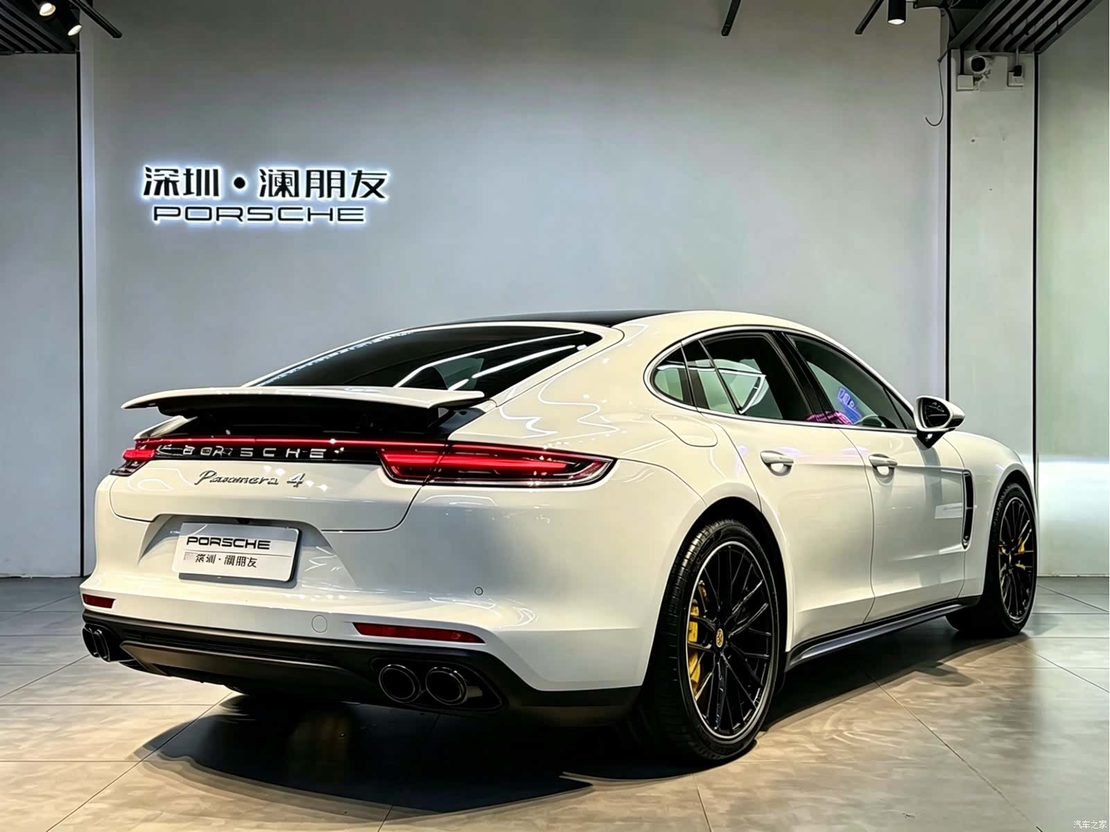 Porsche Panamera, 2019 все фото