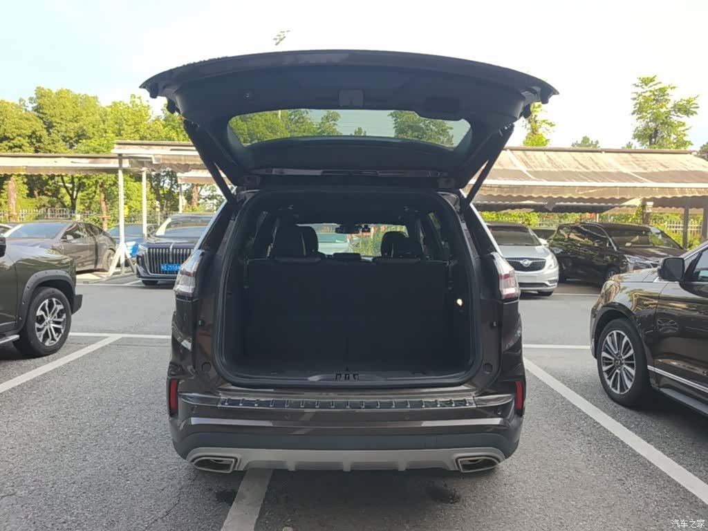 Ford Edge, 2021 19