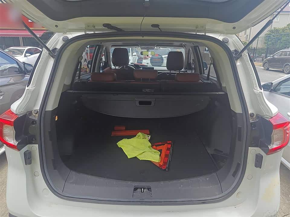 Forthing Popular T5 Forthing Popular T5