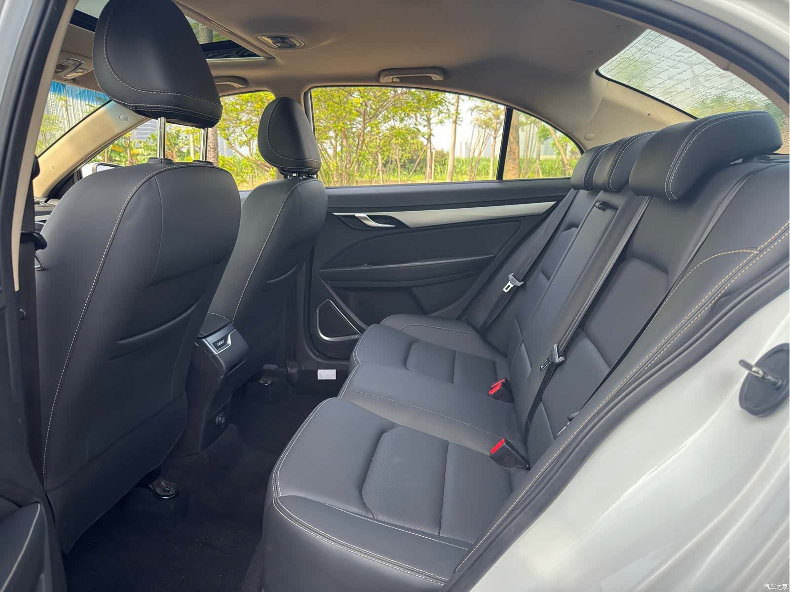 Geely Emgrand, 2019 7
