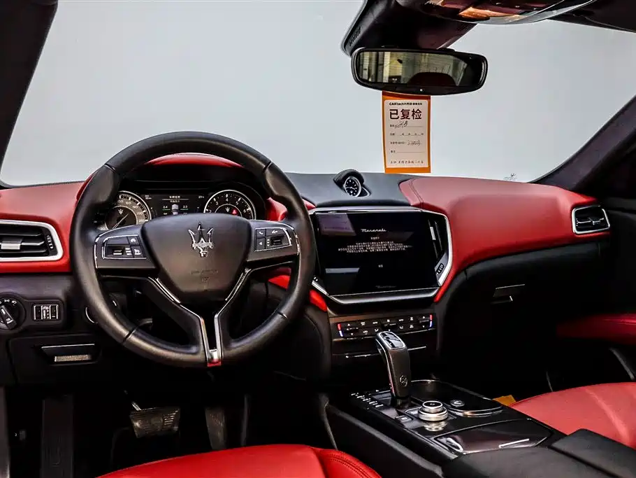 Maserati Ghibli Maserati Ghibli