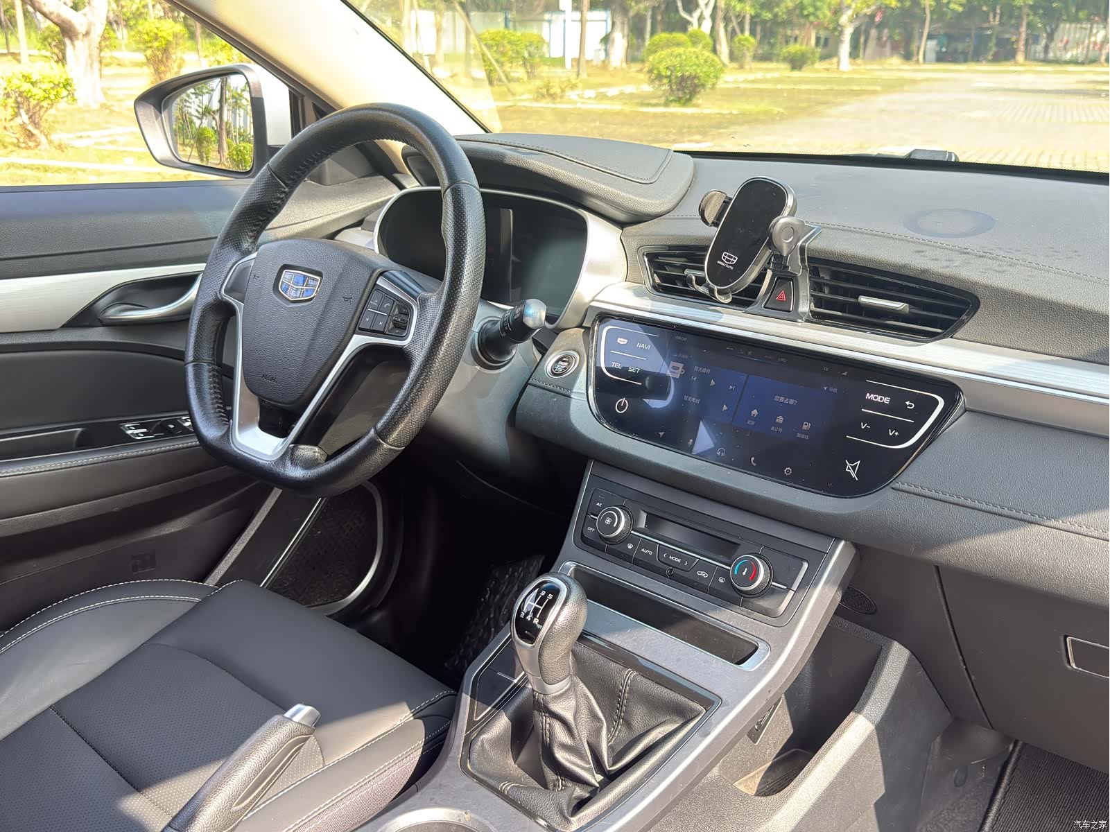 Geely Emgrand, 2019 14