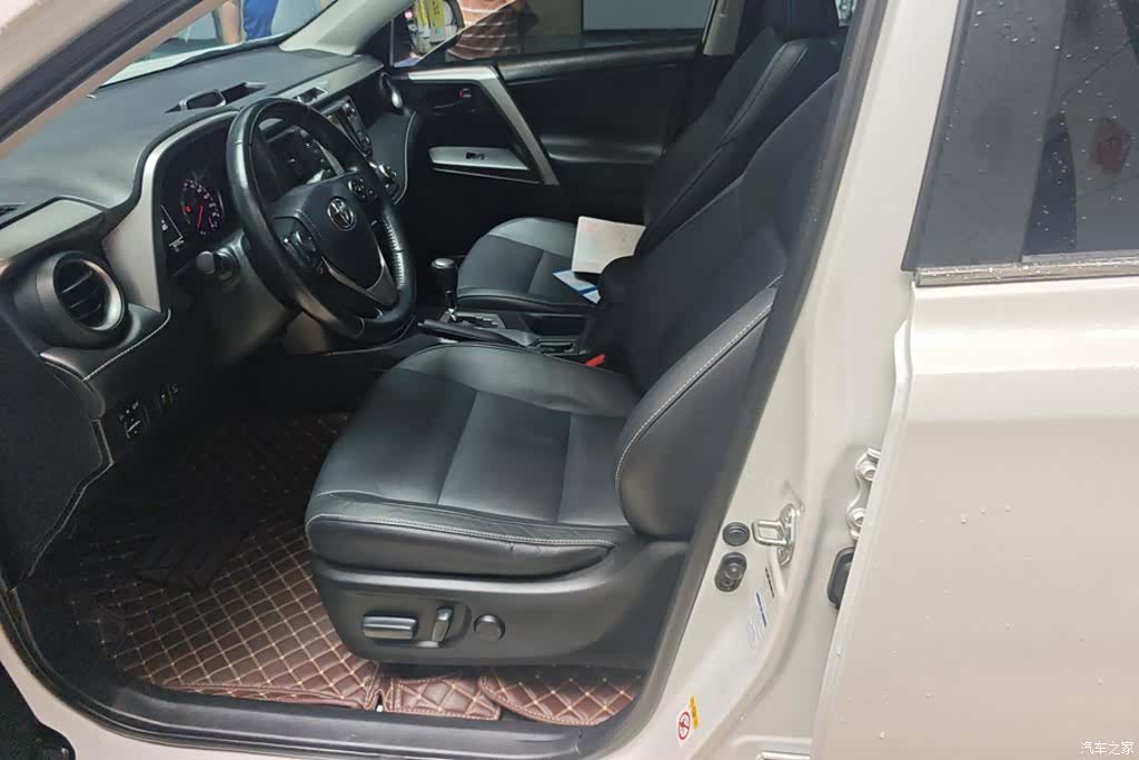 Toyota RAV4, 2017 9