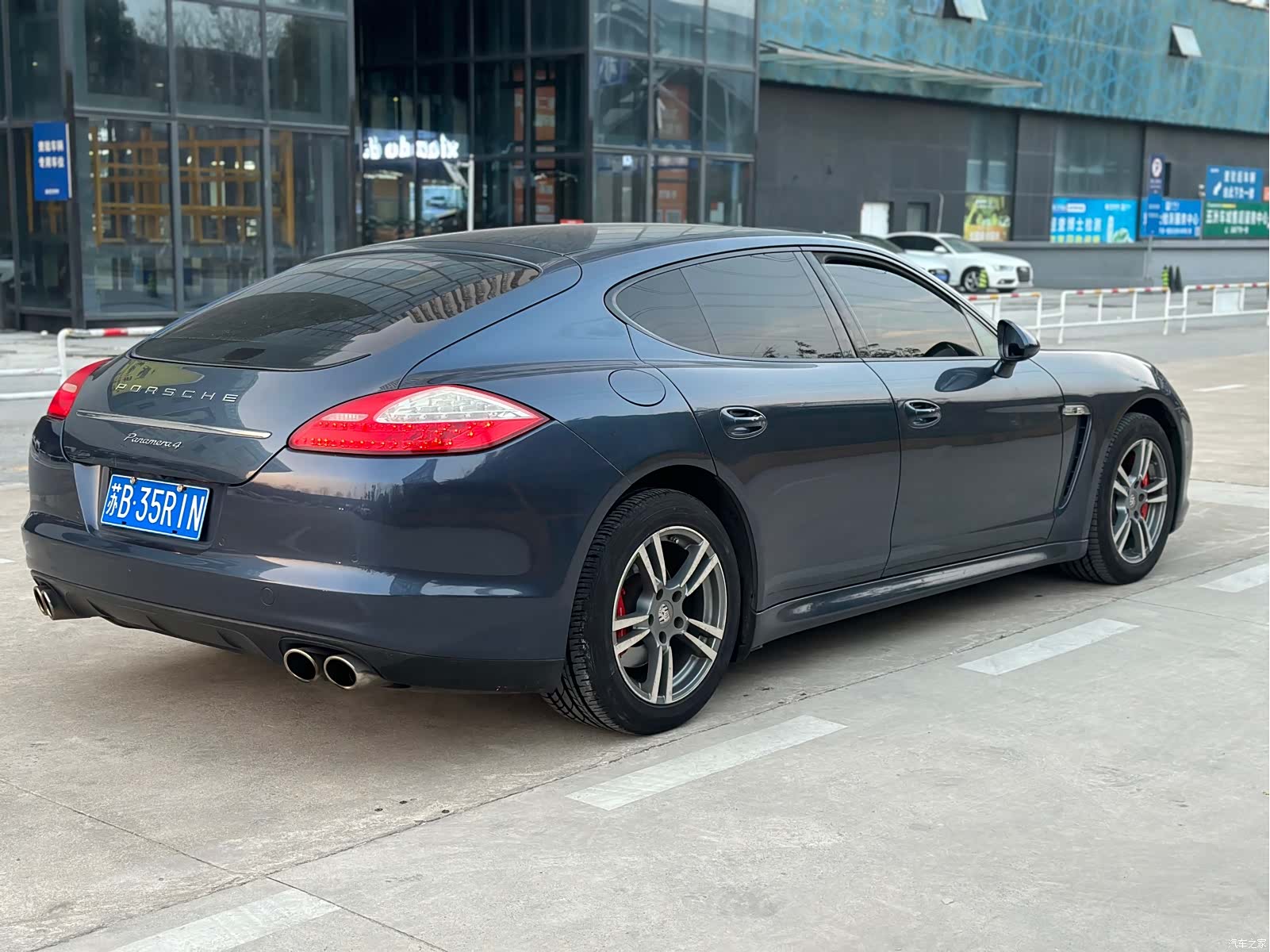Porsche Panamera, 2013 4