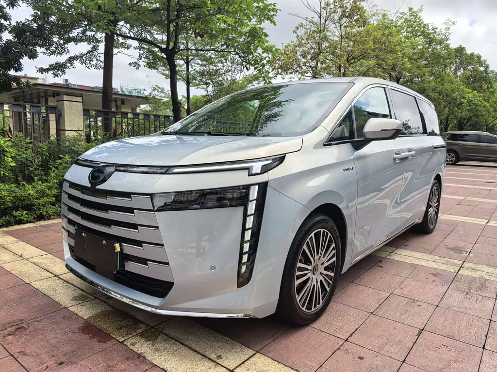 GAC E8 PHEV