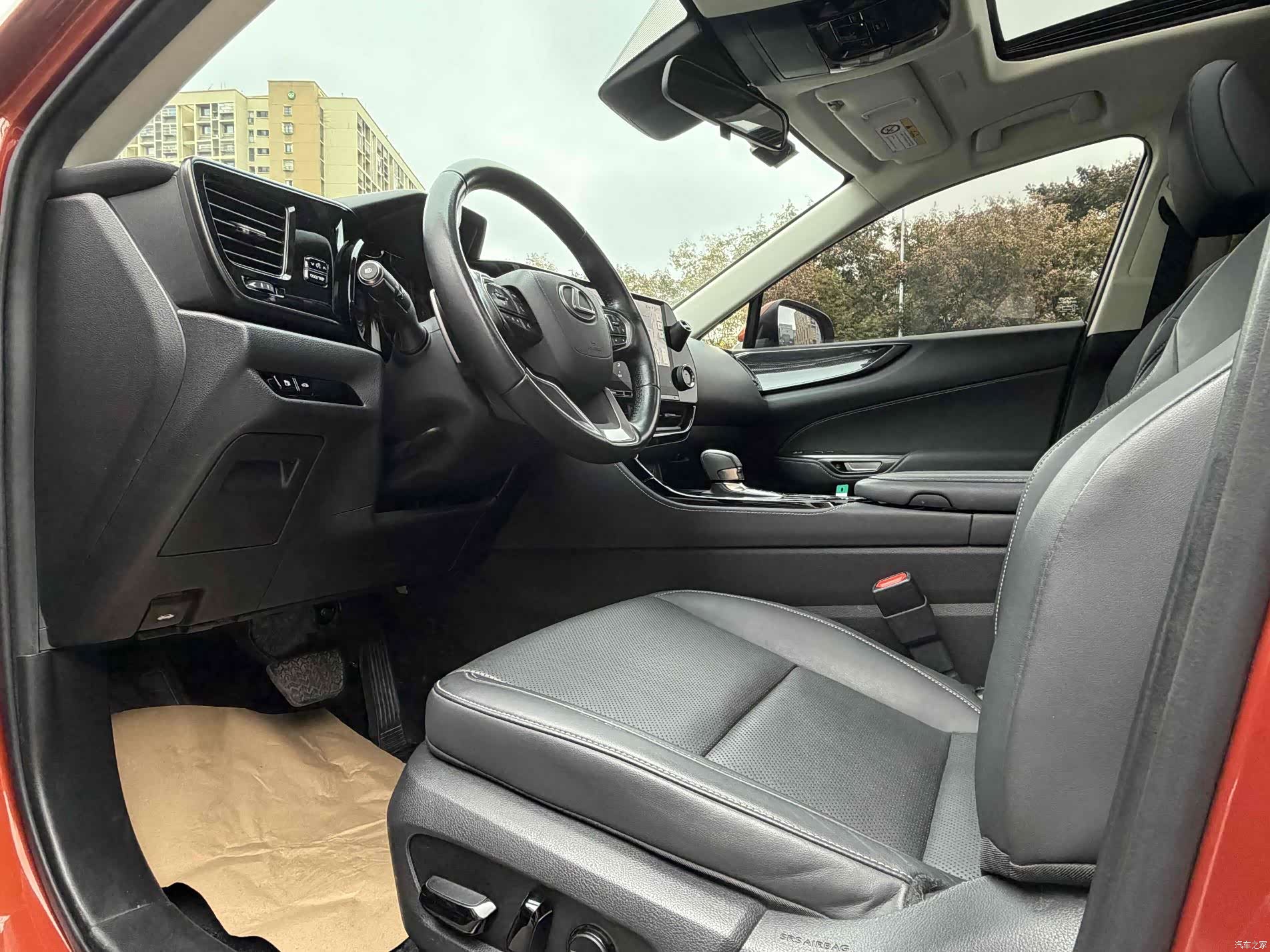Lexus NX, 2022 17