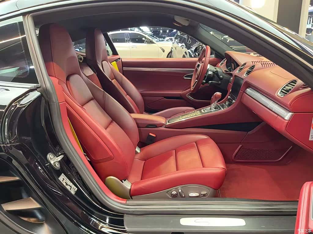 Porsche Cayman, 2019 12