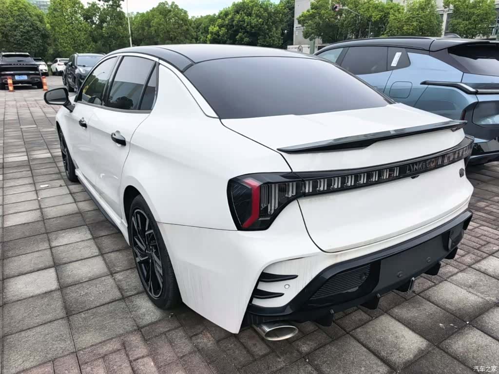 Lynk & Co 02, 2024 все фото