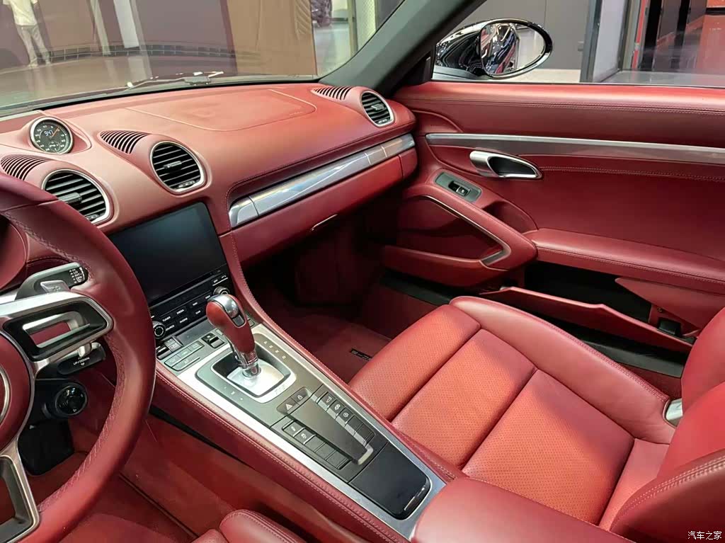 Porsche Cayman, 2019 8