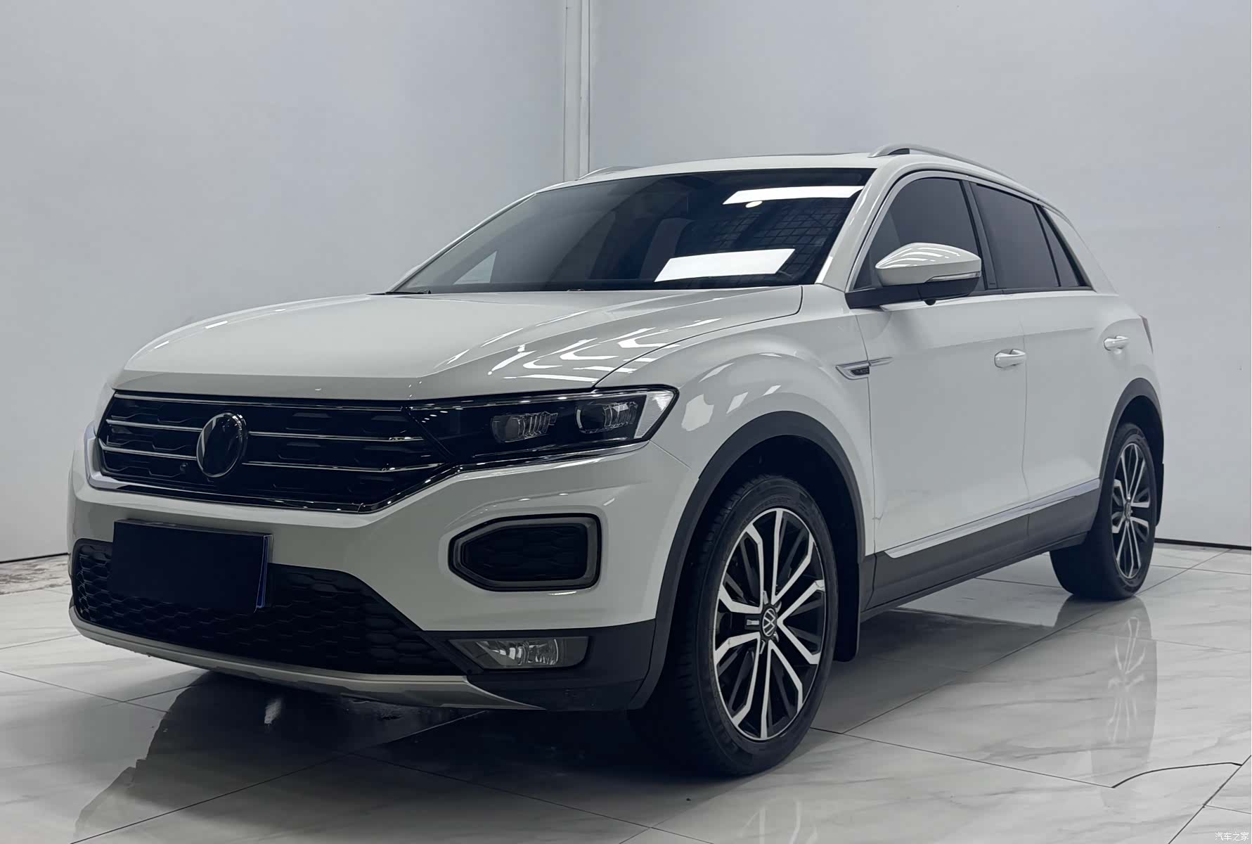 Volkswagen T-ROC, 2021 1