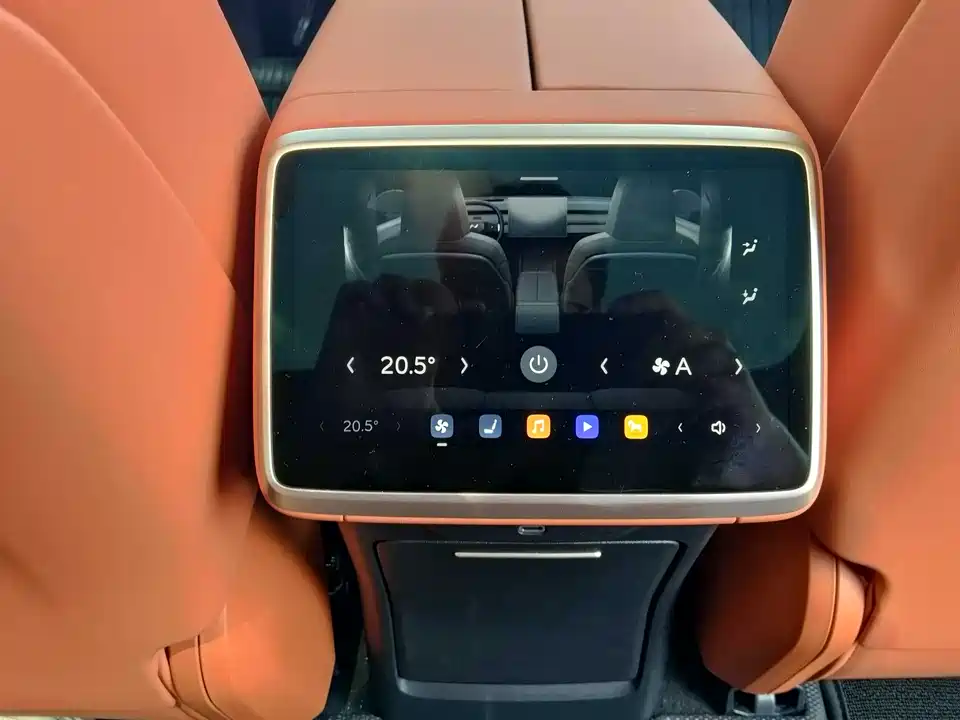 NIO L60 NIO L60