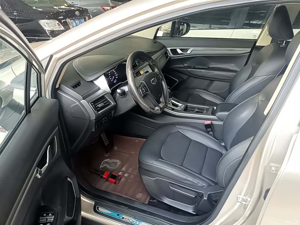 Geely Emgrand, 2018 16